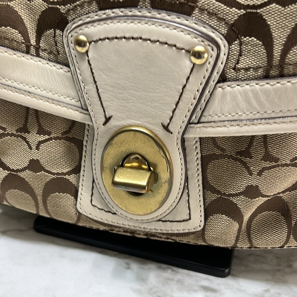 Coach Ltd Ed 65th Legacy White Khaki Sig C Rare and Very Clean. - Picture 2 of 16